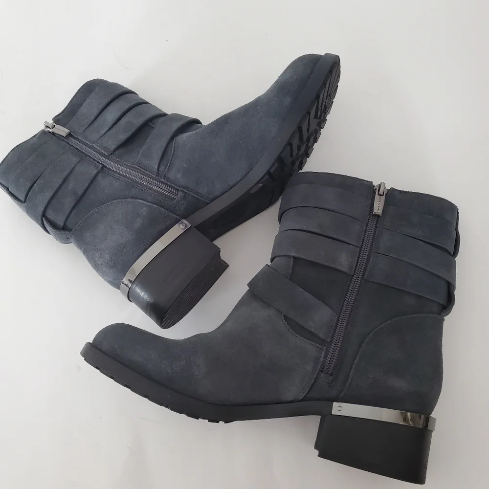 VINCE CAMUTO 7.5 WEBEY Dk Gray Suede Moto Boots Silver Buckle Strap Grunge Goth - Picture 2 of 16